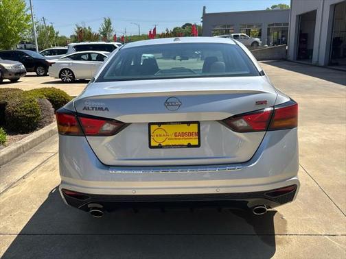 2023 Nissan Altima SR FWD