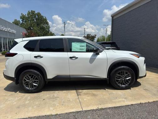 2025 Nissan Rogue S