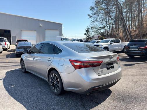 2016 Toyota Avalon XLE