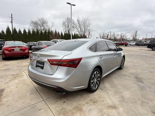 2016 Toyota Avalon XLE