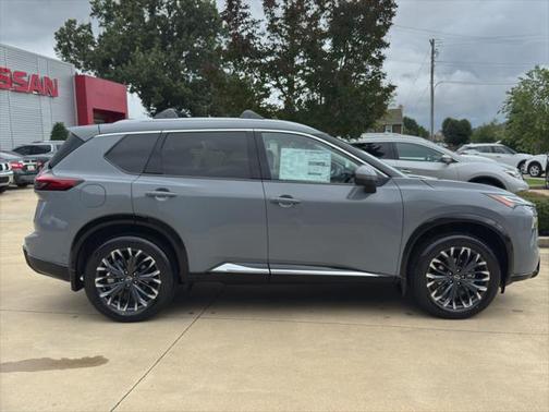 2025 Nissan Rogue Platinum