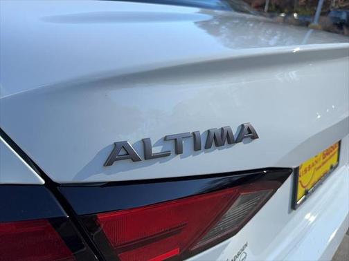 2025 Nissan Altima S FWD
