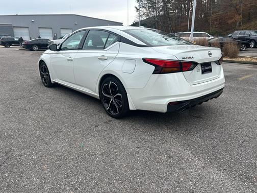 2024 Nissan Altima SR FWD