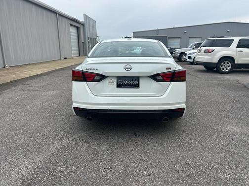 2024 Nissan Altima SR FWD