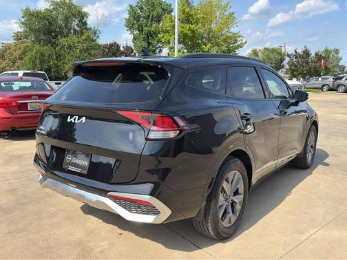 Ebony Black 2025 Kia Sportage SX
