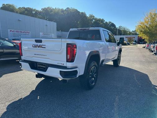 2020 GMC Sierra 2500 AT4