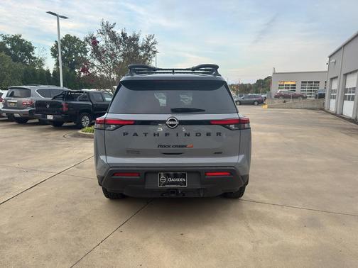 2024 Nissan Pathfinder Rock Creek 4WD