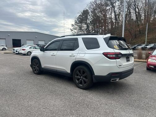 2023 Honda Pilot AWD Sport
