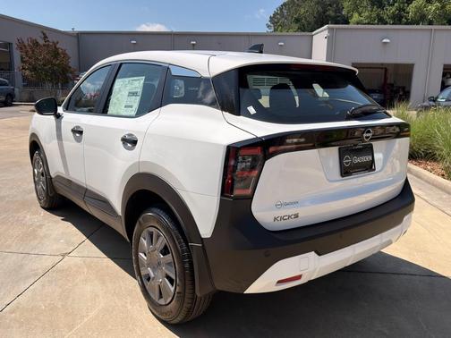 Fresh Powder 2026 Nissan Kicks S
