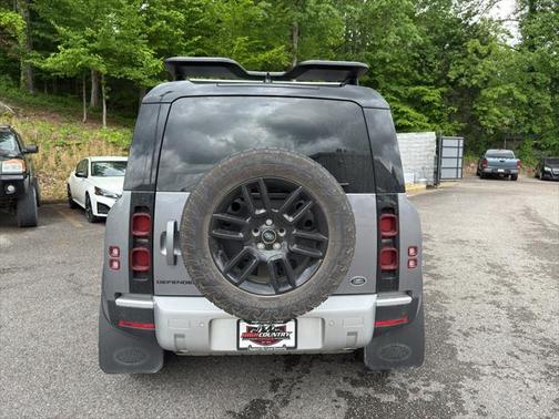 2023 Land Rover Defender 110 S