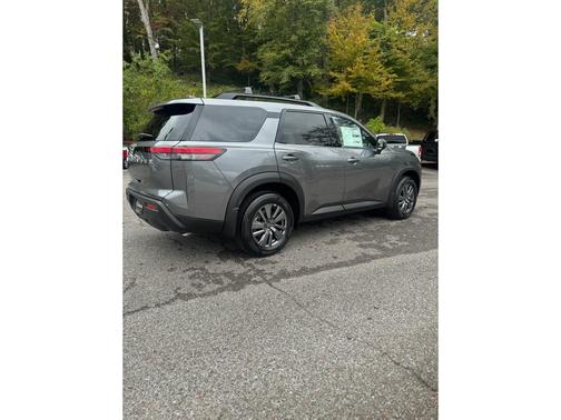 2025 Nissan Pathfinder SV FWD