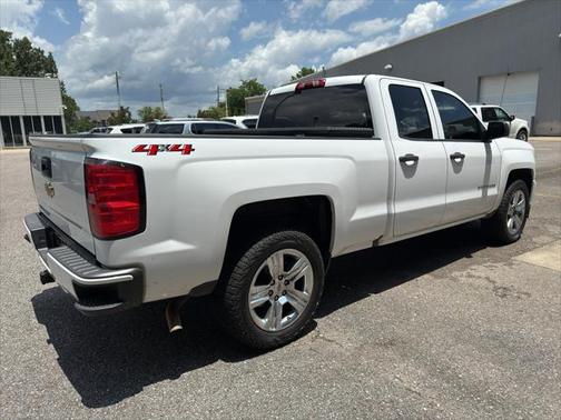 2018 Chevrolet Silverado 1500 Custom