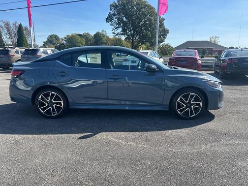 2025 Nissan Sentra SR