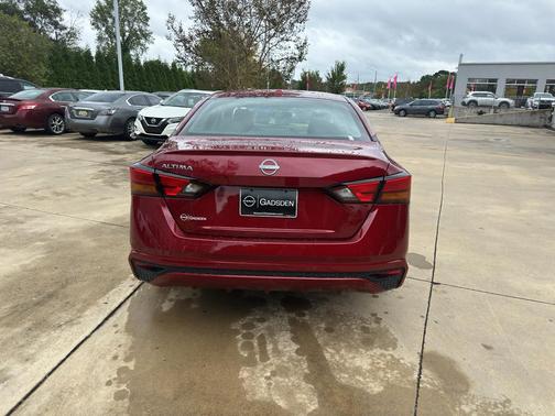 2025 Nissan Altima SV FWD