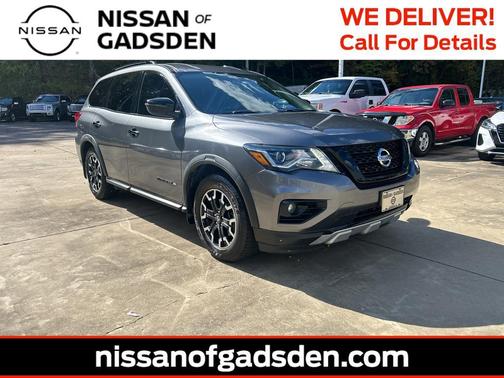 2020 Nissan Pathfinder SV