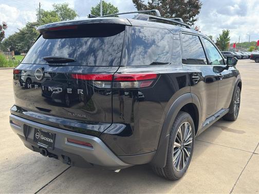 Super Black 2026 Nissan Pathfinder Platinum