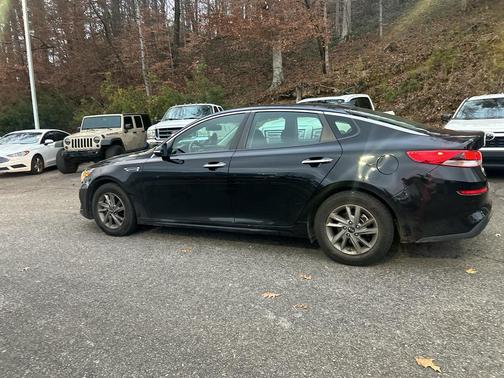 2020 Kia Optima LX
