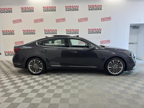 2017 Kia Cadenza Limited