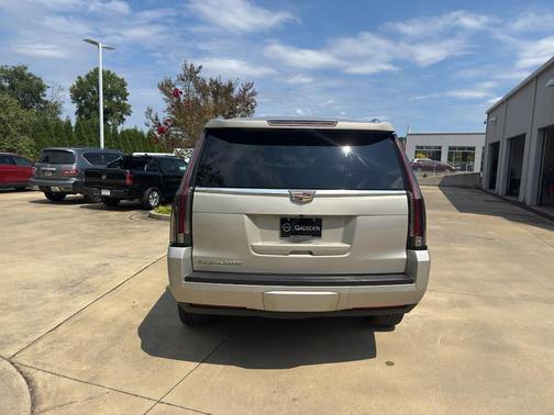 2015 Cadillac Escalade Premium