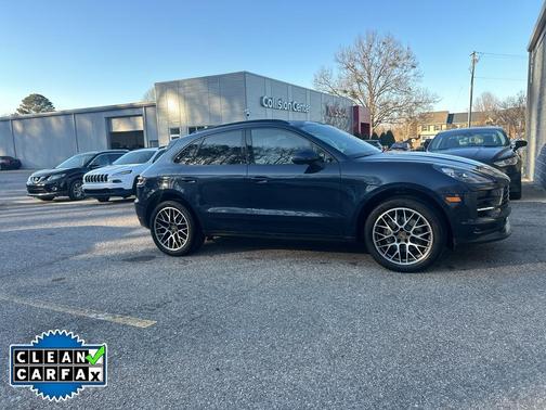 2021 Porsche Macan Base