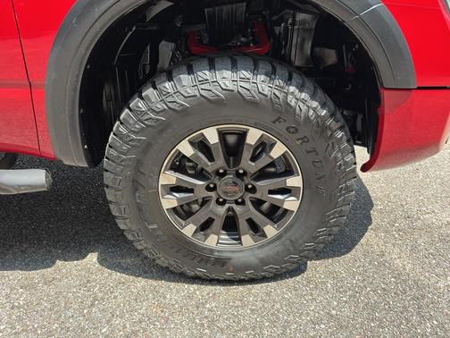 2020 Nissan Titan PRO-4X