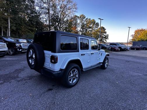 2020 Jeep Wrangler Unlimited Sahara