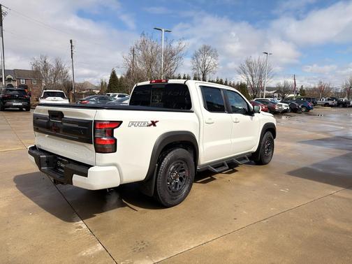 2025 Nissan Frontier PRO-X