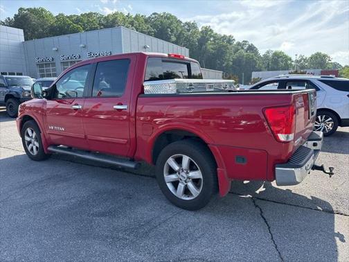 2009 Nissan Titan LE Crew Cab