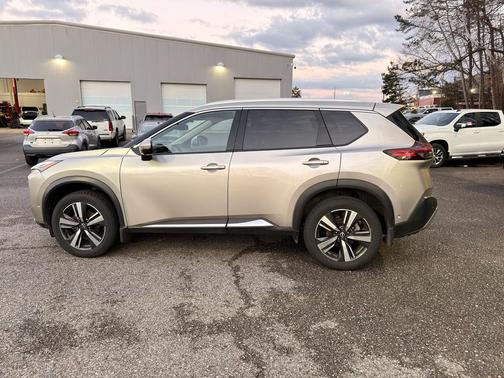 2023 Nissan Rogue Platinum