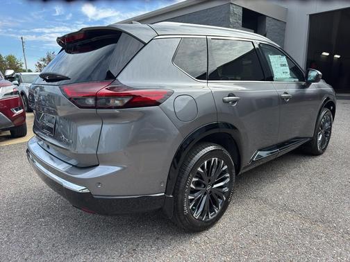 2025 Nissan Rogue Platinum
