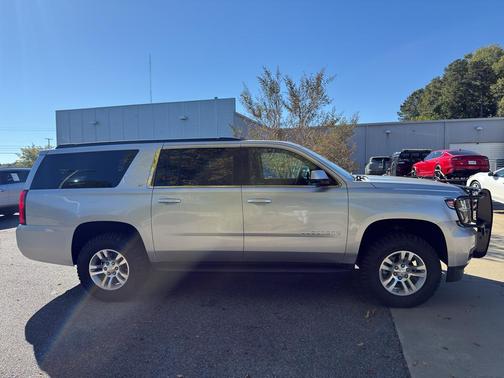 2019 Chevrolet Suburban LT