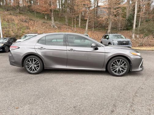 2022 Toyota Camry XLE