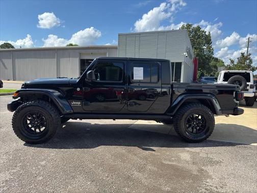 2023 Jeep Gladiator Overland