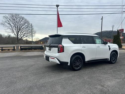 2026 Nissan Armada SV