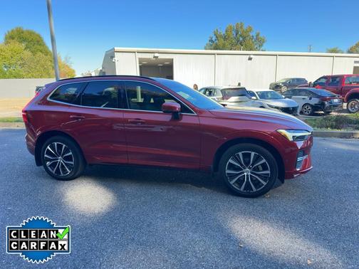 2022 Volvo XC60 B5 Momentum