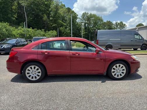 2013 Chrysler 200 LX