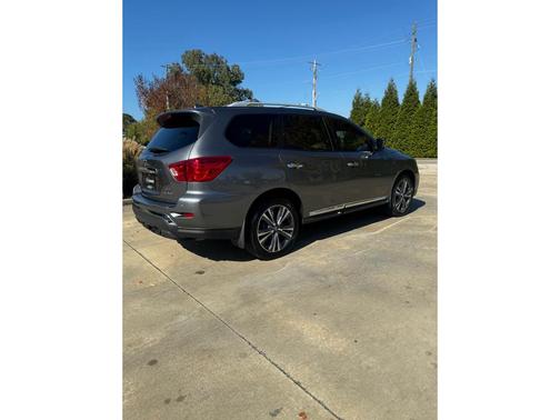 2019 Nissan Pathfinder Platinum