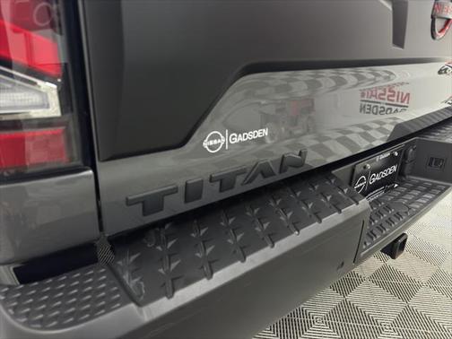 2024 Nissan Titan PRO-4X