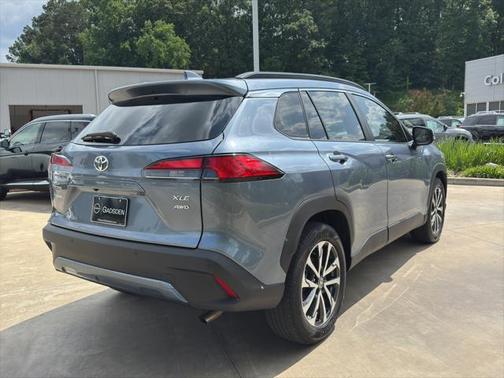 2023 Toyota Corolla Cross XLE