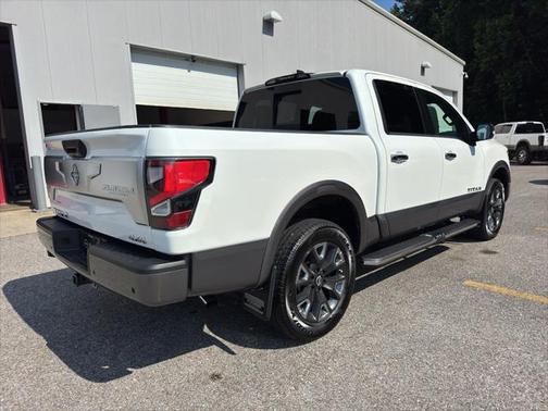 2024 Nissan Titan Platinum Reserve