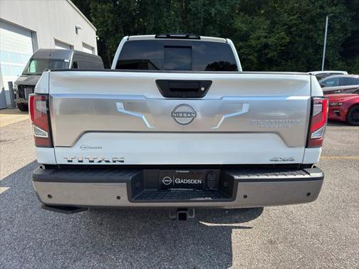 2024 Nissan Titan Platinum Reserve