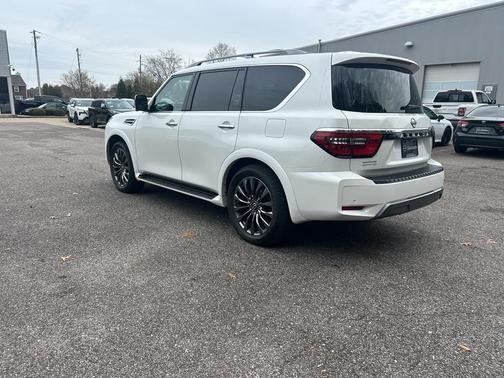 2023 Nissan Armada Platinum 2WD