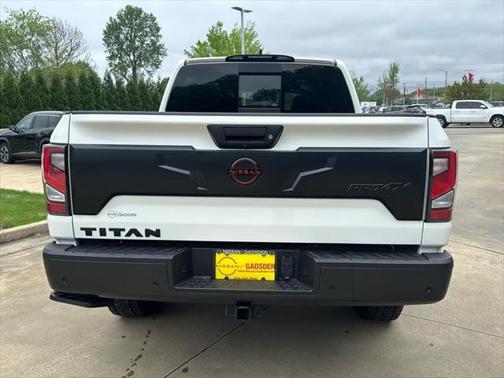 2023 Nissan Titan PRO-4X