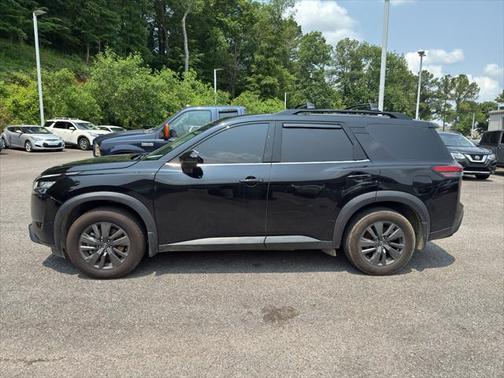 2022 Nissan Pathfinder SV 2WD