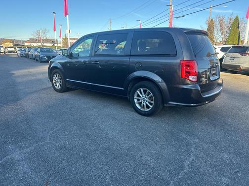 2020 Dodge Grand Caravan SE