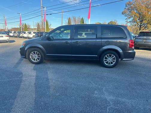 2020 Dodge Grand Caravan SE