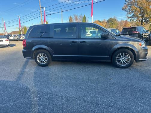 2020 Dodge Grand Caravan SE