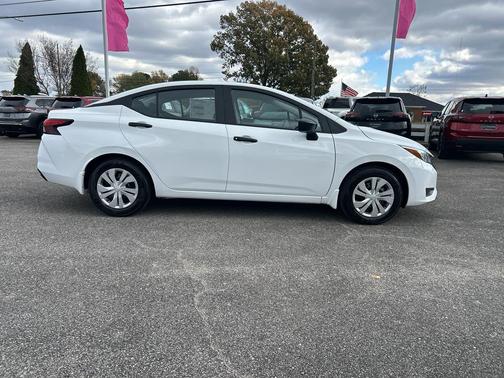 2025 Nissan Versa 1.6 S