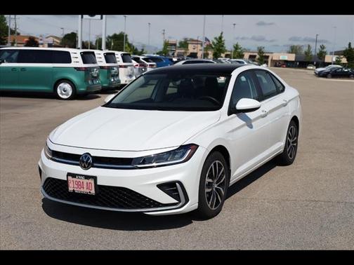 2025 Volkswagen Jetta 1.5T SE