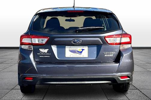 2017 Subaru Impreza 2.0i